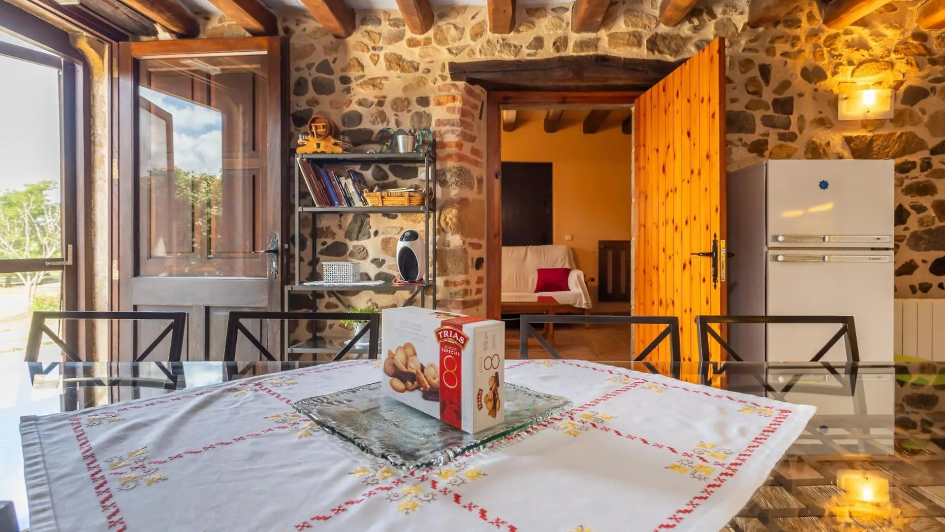 Villa La Pahissa De Can Abras Casa Rural Girona
