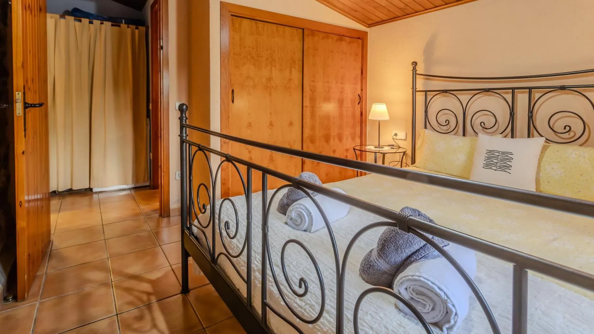 La Pahissa De Can Abras Casa Rural Girona